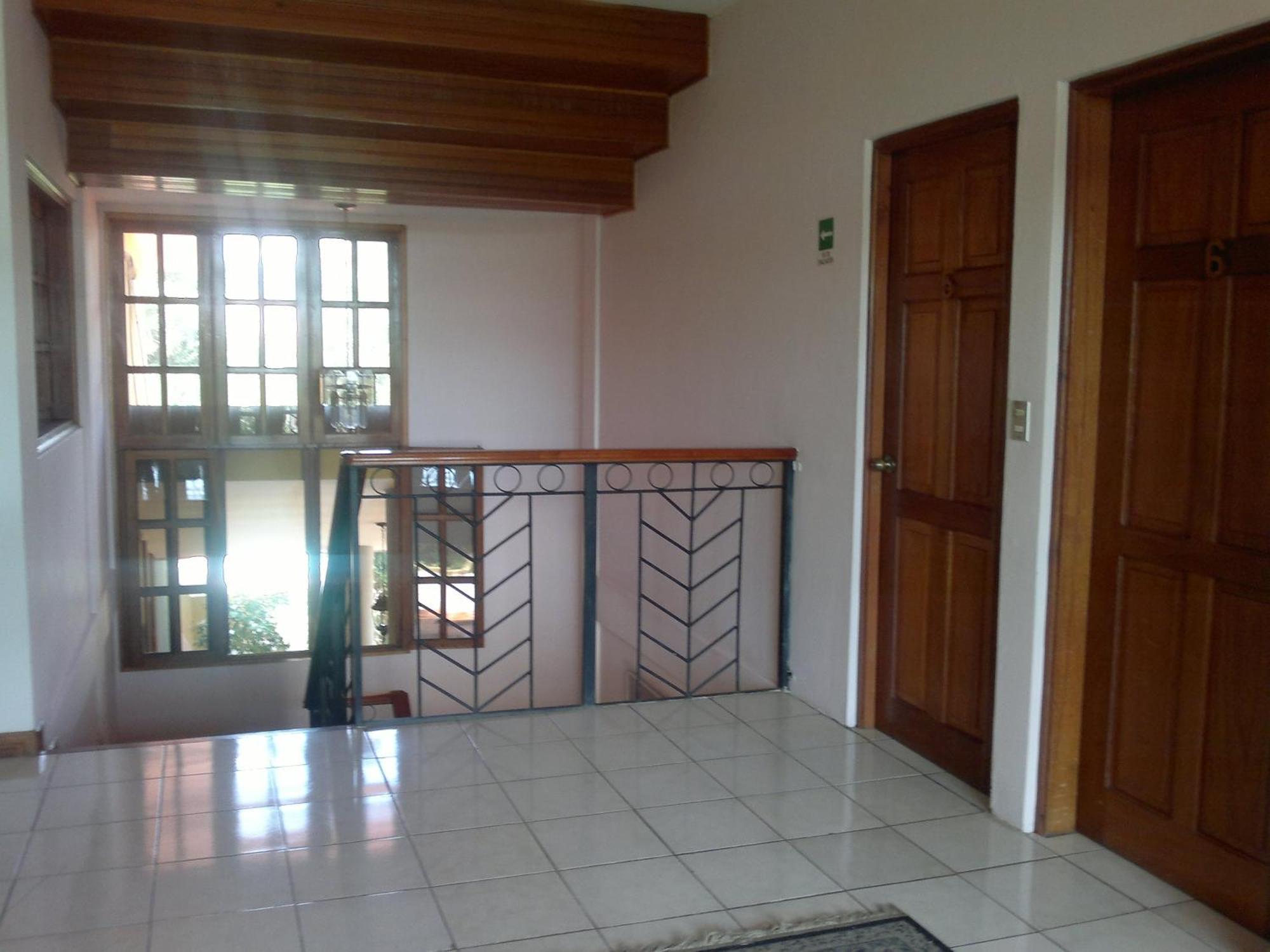 Hotel Los Pinos マナグア エクステリア 写真