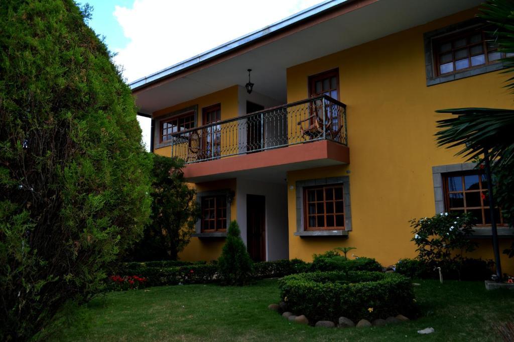 Hotel Los Pinos マナグア エクステリア 写真