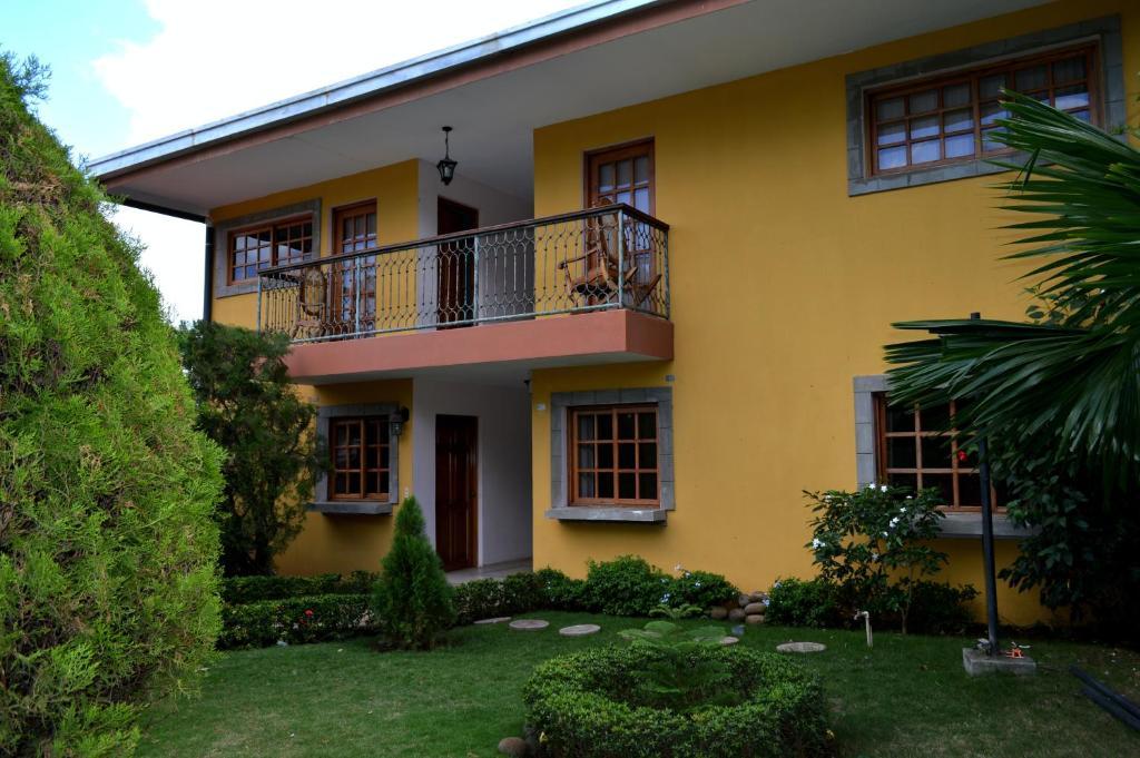 Hotel Los Pinos マナグア エクステリア 写真