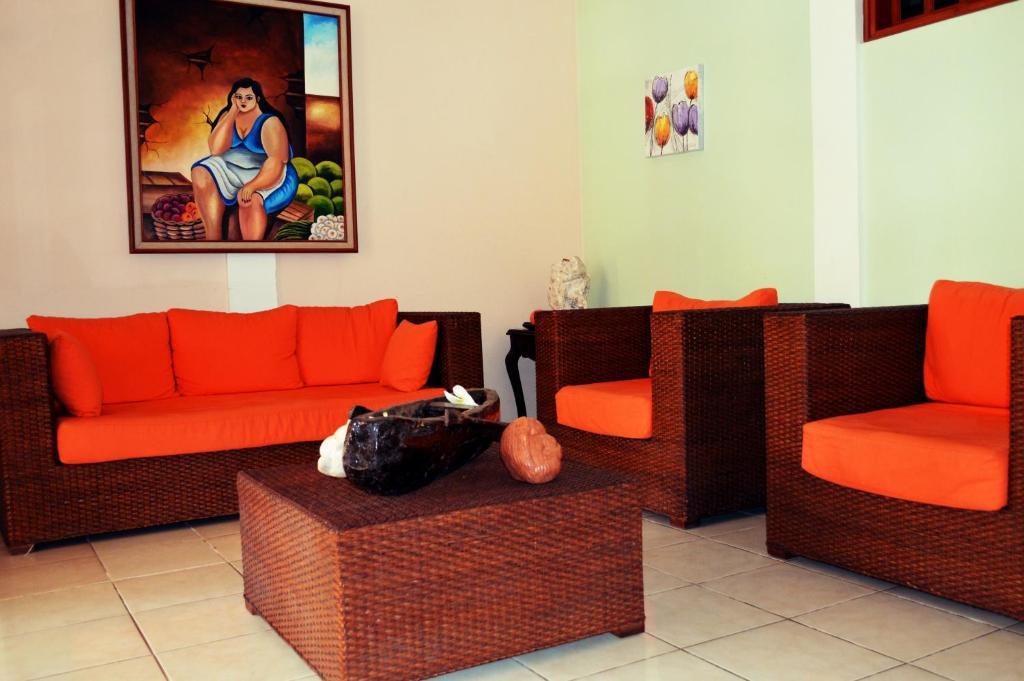 Hotel Los Pinos マナグア エクステリア 写真